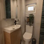 The Cozy Nest, By Jo & Key Living - Center 아파트