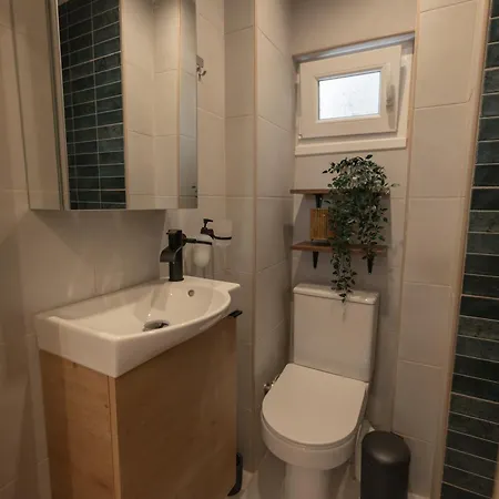 The Cozy Nest - Center Apartman