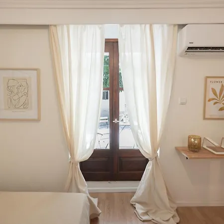 The Cozy Nest In The Center Apartment *