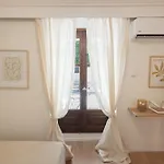 The Cozy Nest, By Jo & Key Living - Center Apartmán *